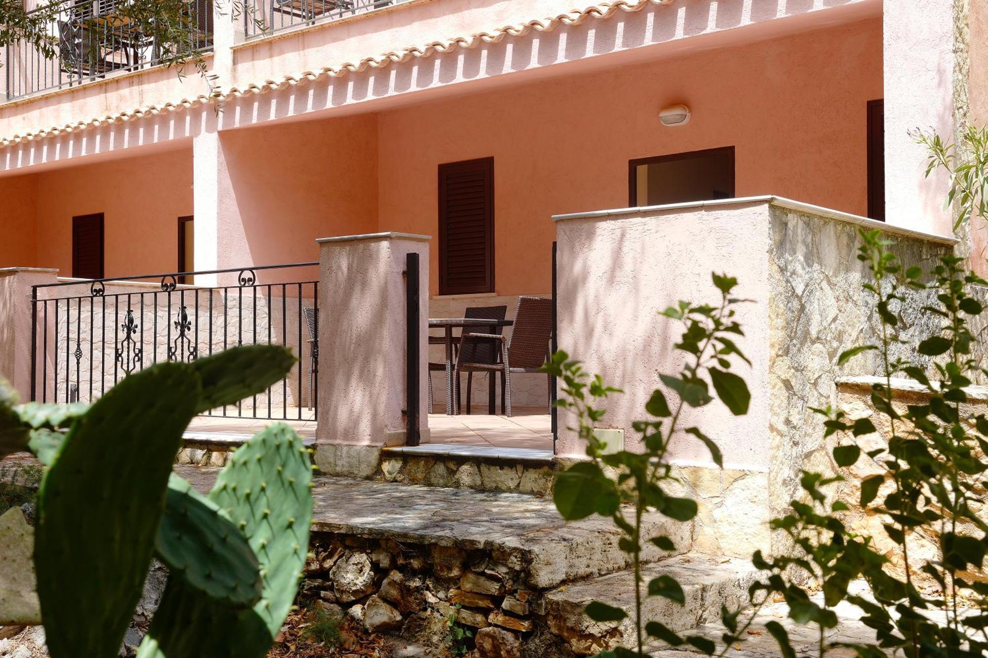 Bed and Breakfast Cala Dell'Arena Макари Экстерьер фото